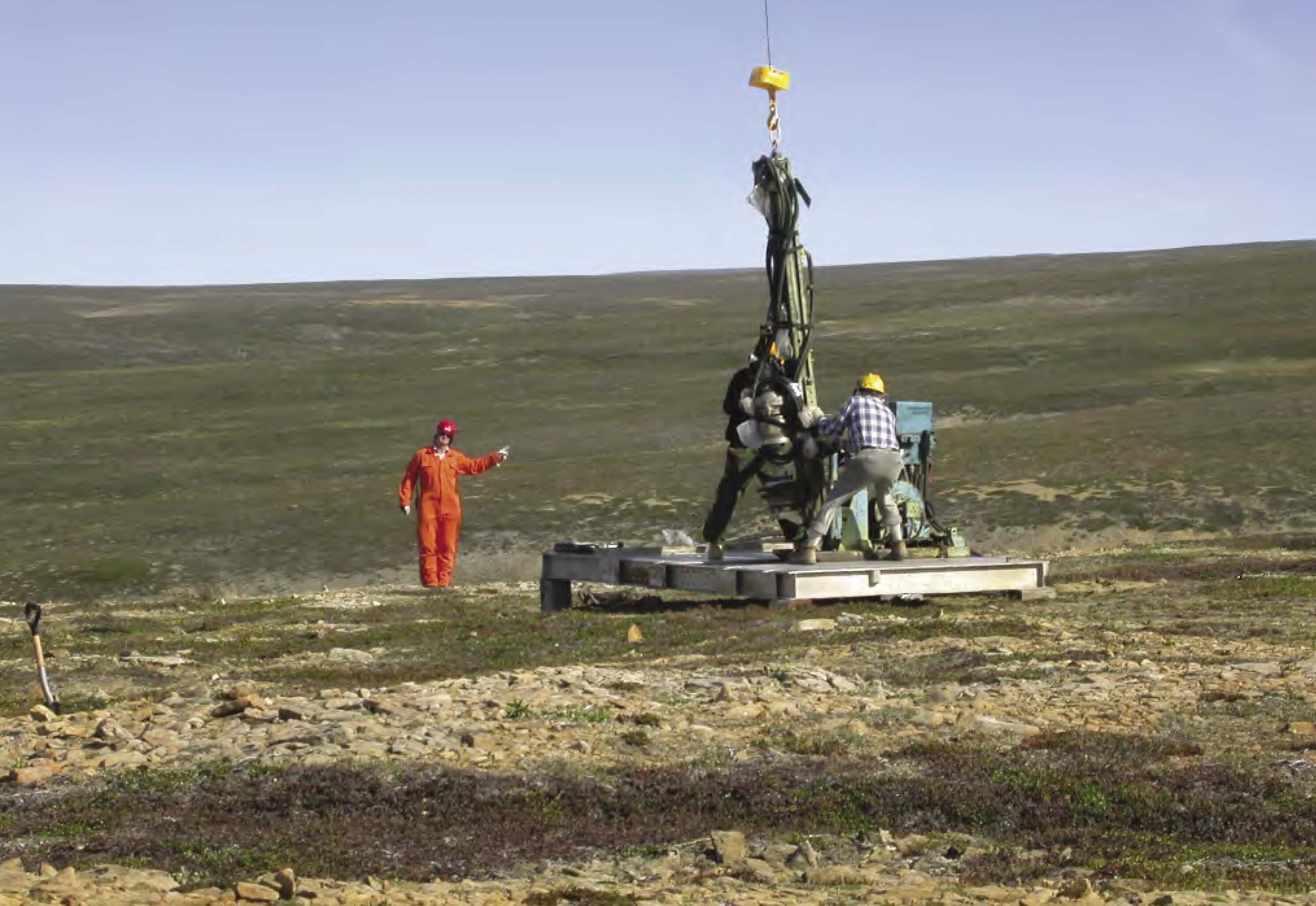 Photo of people on a drilling rig in Greenland